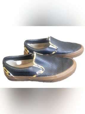 Vans Slip On  Black with Yellow Sunflower Trim Sneakers Womens 9.5 Men 8